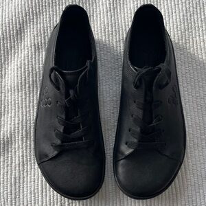 Vivo Barefoot Black Sneakers NWOT